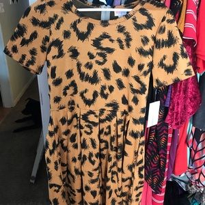 Large lularoe Amelia
